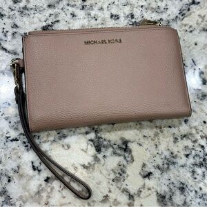 Michael Kors Clutch Wallet